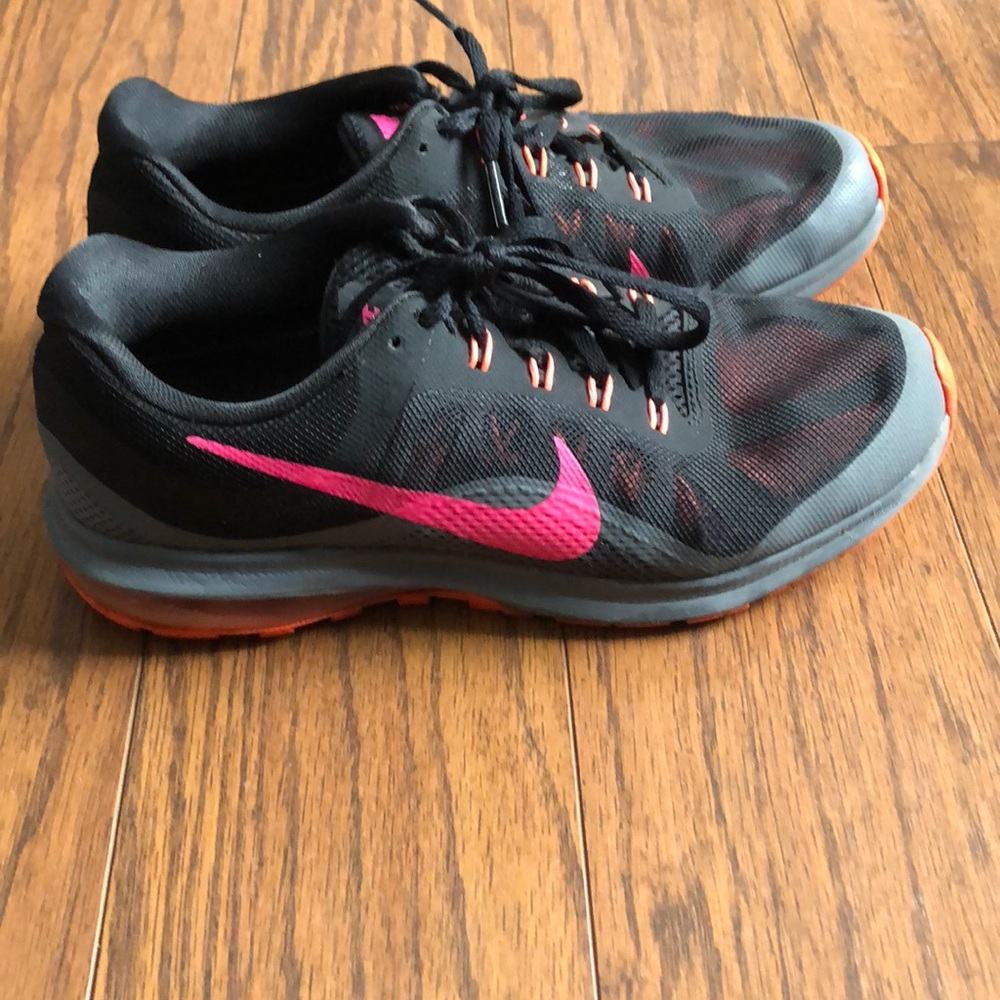 Nike Max Dynasty 2